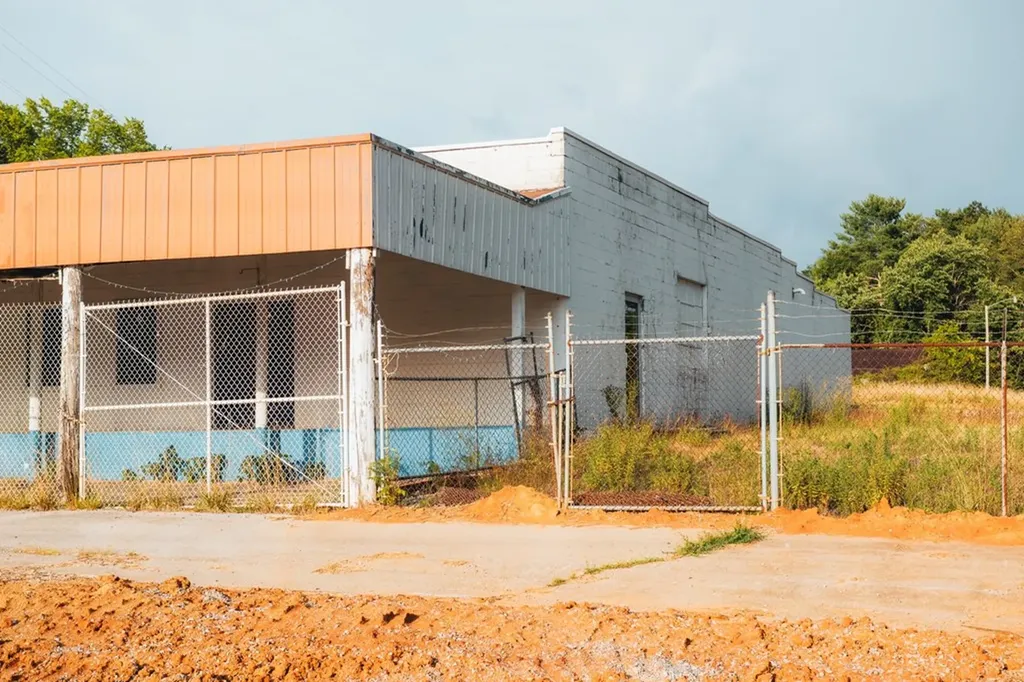 1470 S Jefferson Avenue Cookeville TN 38501