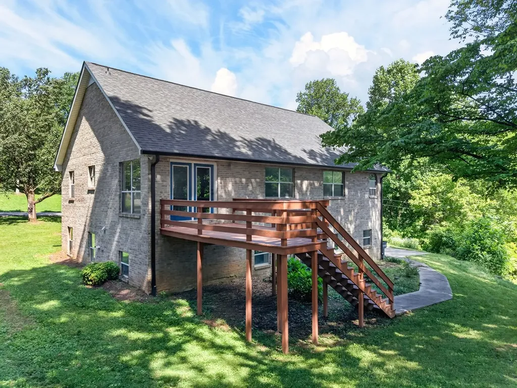 163 Big Springs Circle Cookeville TN 38501