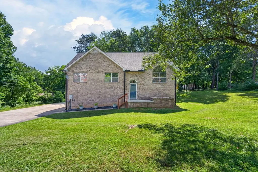 163 Big Springs Circle Cookeville TN 38501