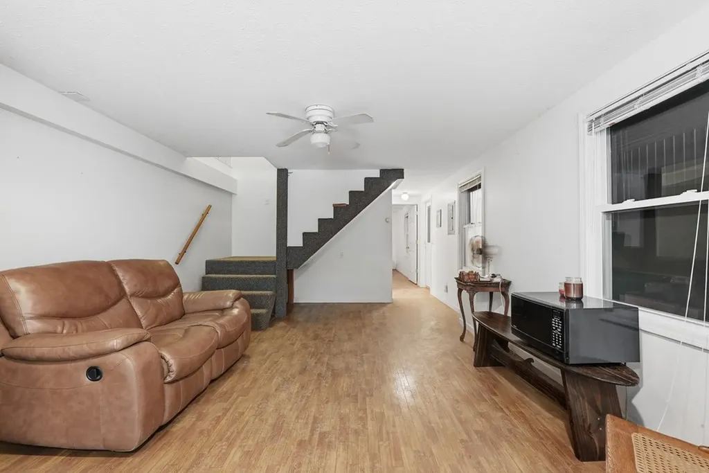 1639 Eucalyptus Drive Byrdstown TN 38549