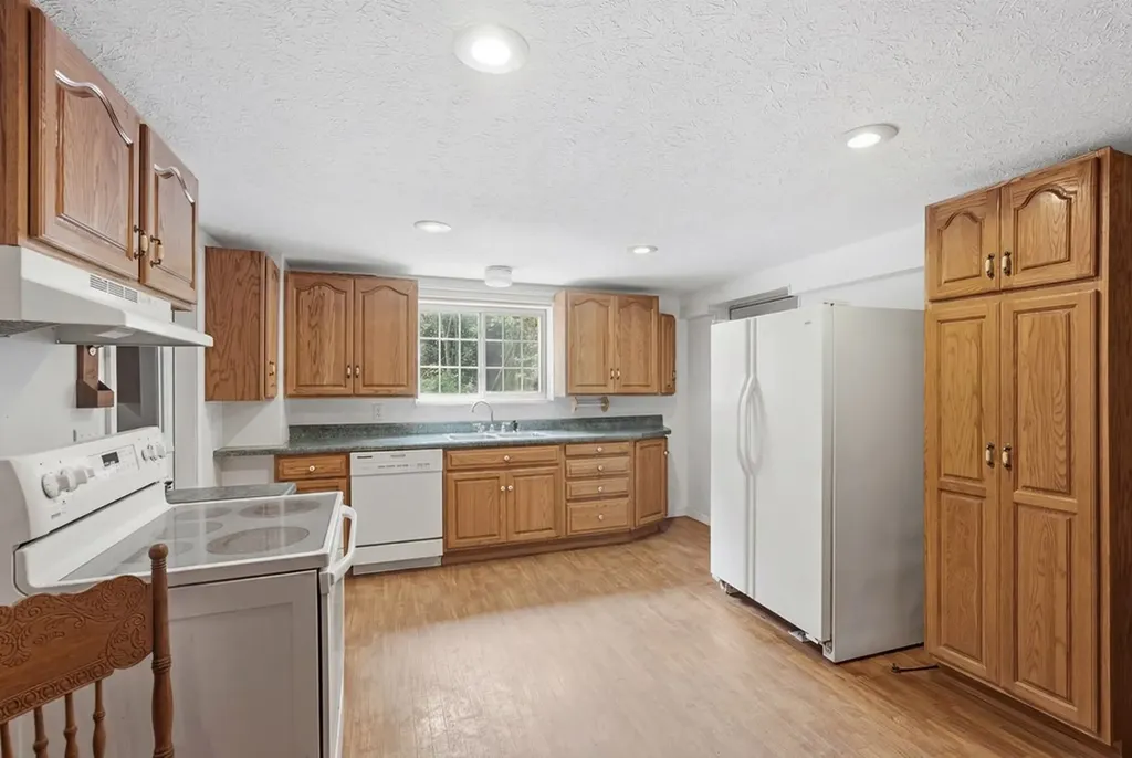 1639 Eucalyptus Drive Byrdstown TN 38549
