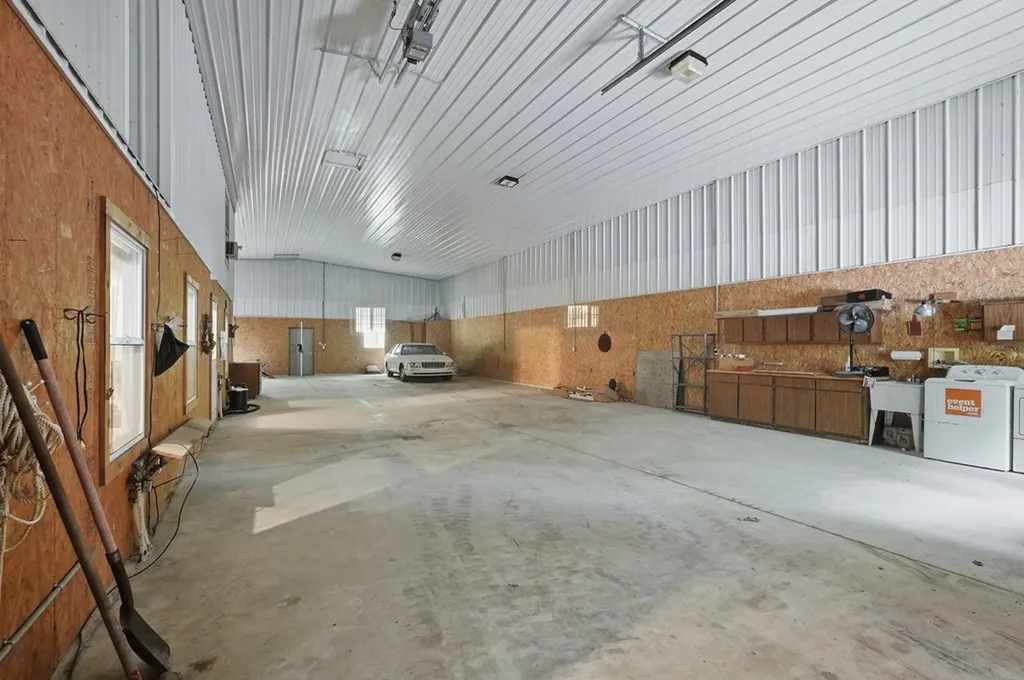 1639 Eucalyptus Drive Byrdstown TN 38549
