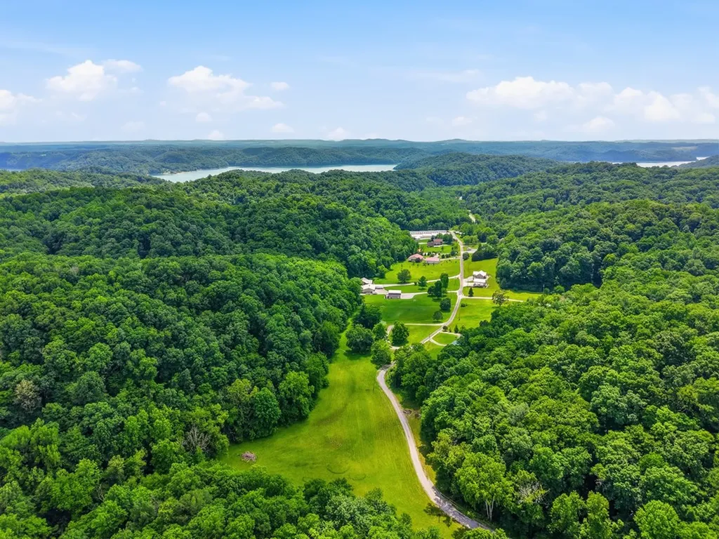 1639 Eucalyptus Drive Byrdstown TN 38549