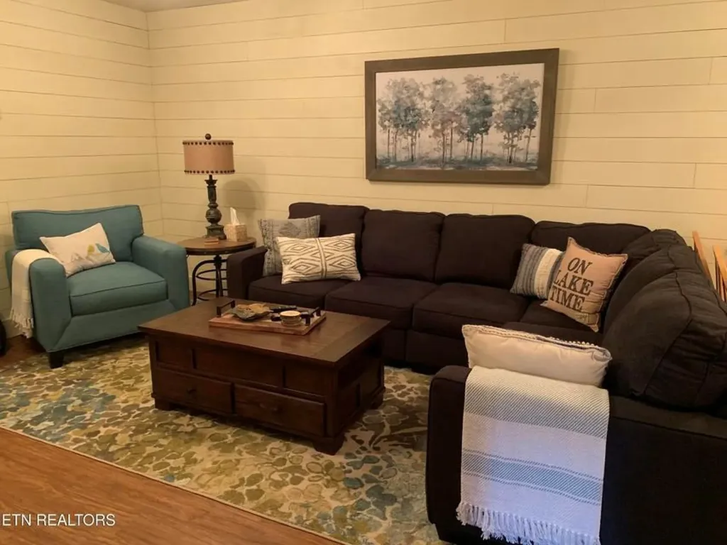 1518 Perimeter Drive Jamestown TN 38556-6128