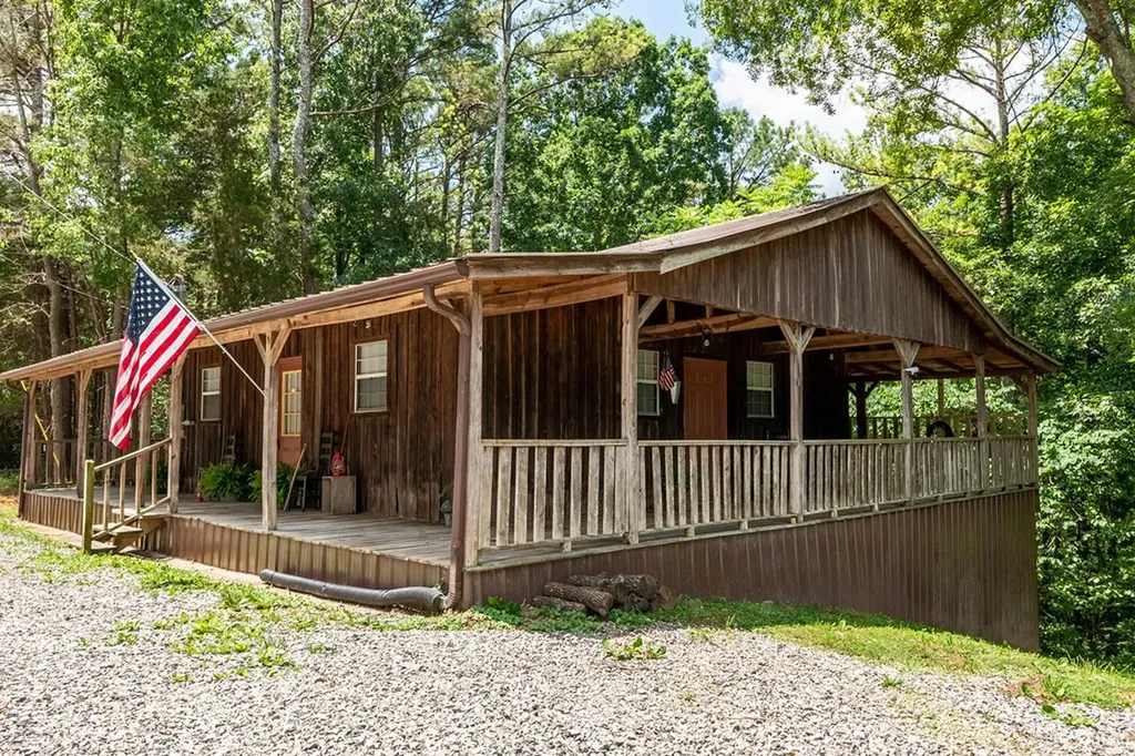 7769 Willow Grove Highway Allons TN 38541