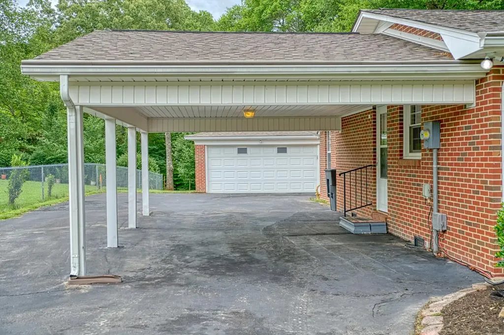 886 Fairground Street Cookeville TN 38501