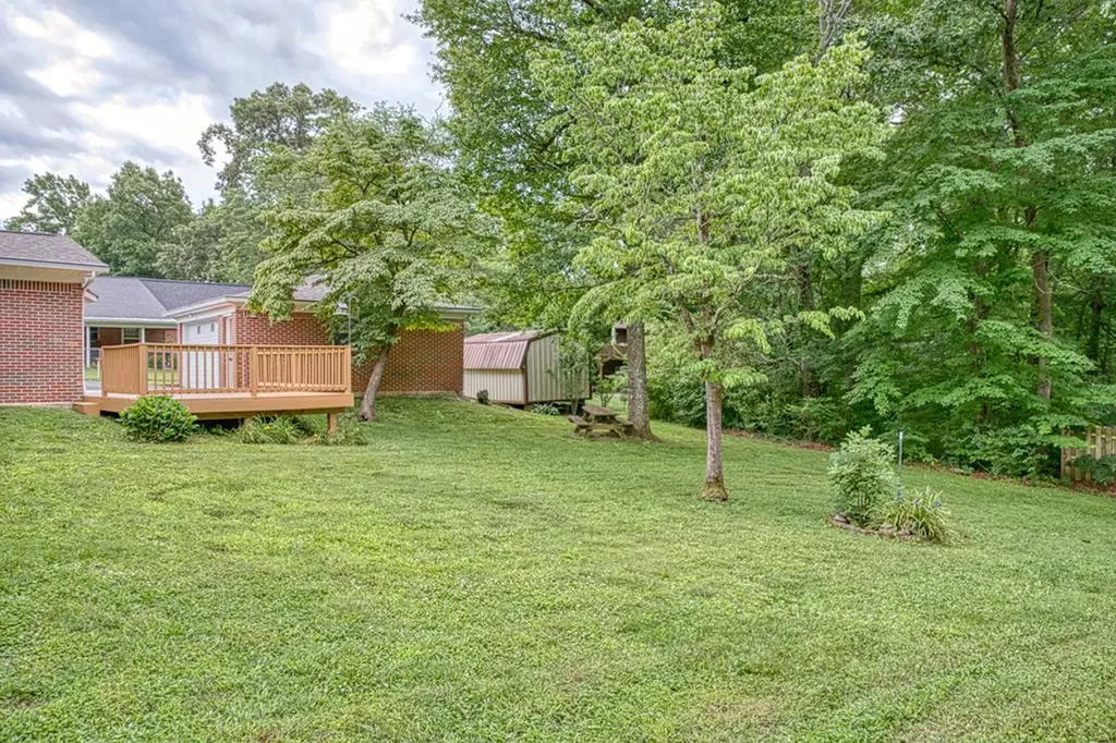886 Fairground Street Cookeville TN 38501