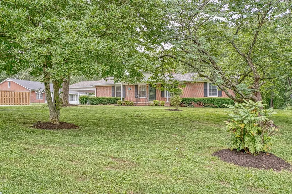 886 Fairground Street Cookeville TN 38501