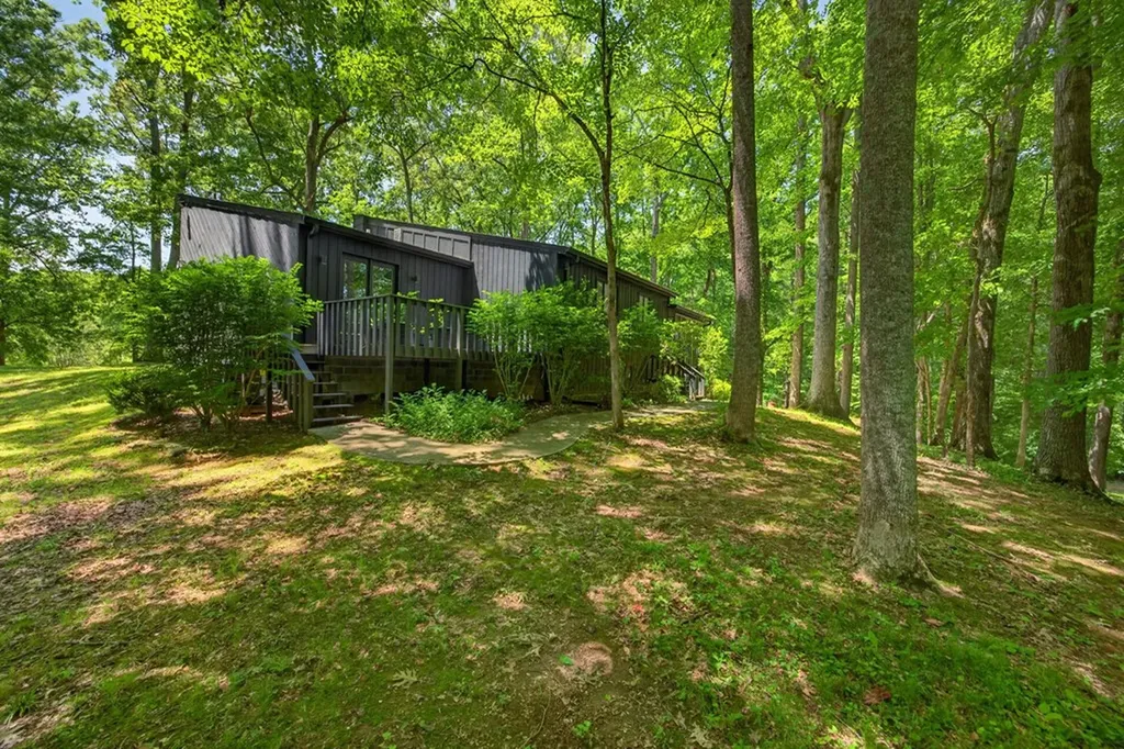 1644 Carriage Lane Cookeville TN 38506