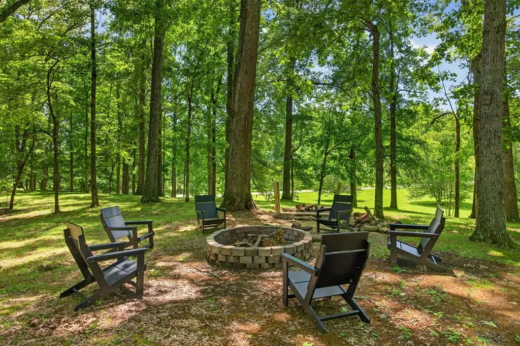 1644 Carriage Lane Cookeville TN 38506