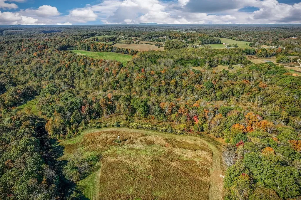 9.43 Ac Roberts Cemetery Road Walling TN 38587
