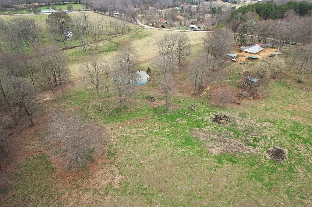 1152 Dogwalk Road Monroe TN 38573