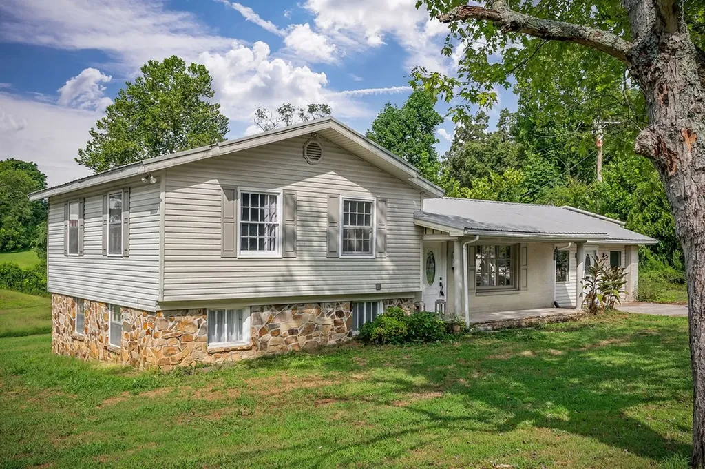 87 Camp Overton Road Rock Island TN 38581