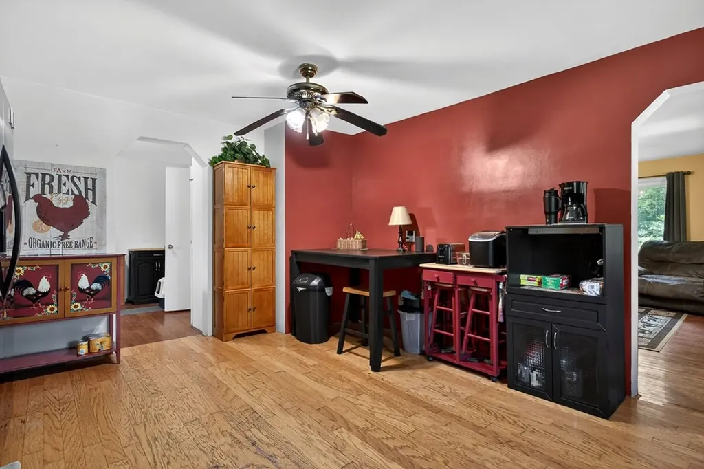 747 Hunting Creek Road Whitleyville TN 38588