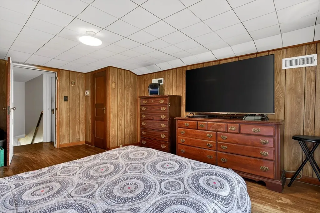 747 Hunting Creek Road Whitleyville TN 38588