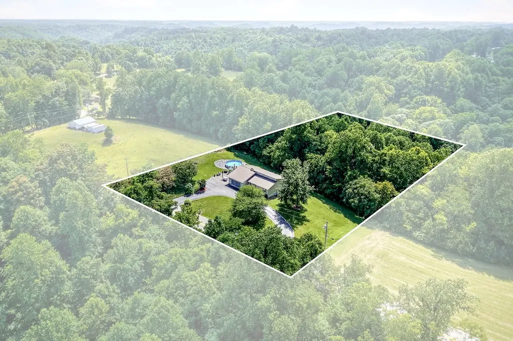 1344 Shepardsville Highway Granville TN 38564