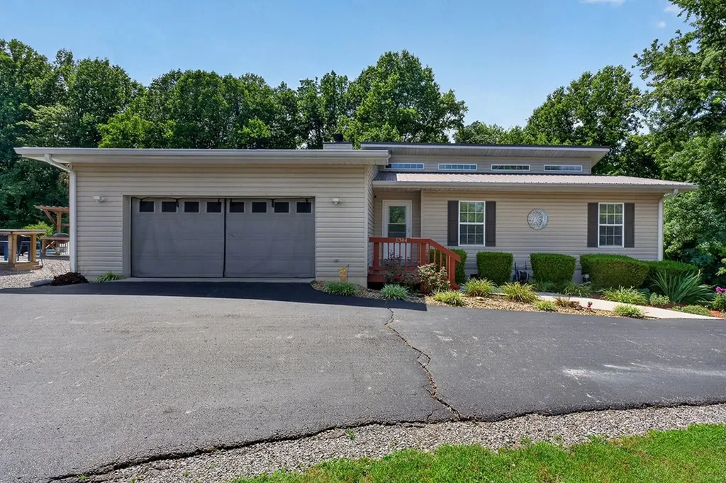 1344 Shepardsville Highway Granville TN 38564