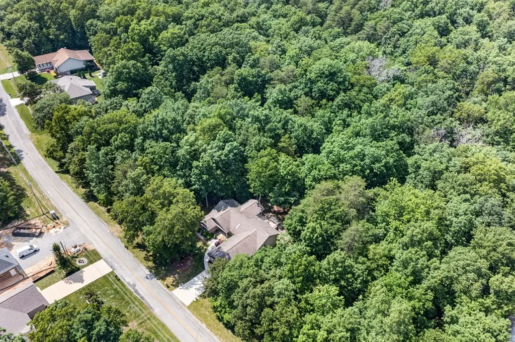 657 Lakeview Drive Crossville TN 38558