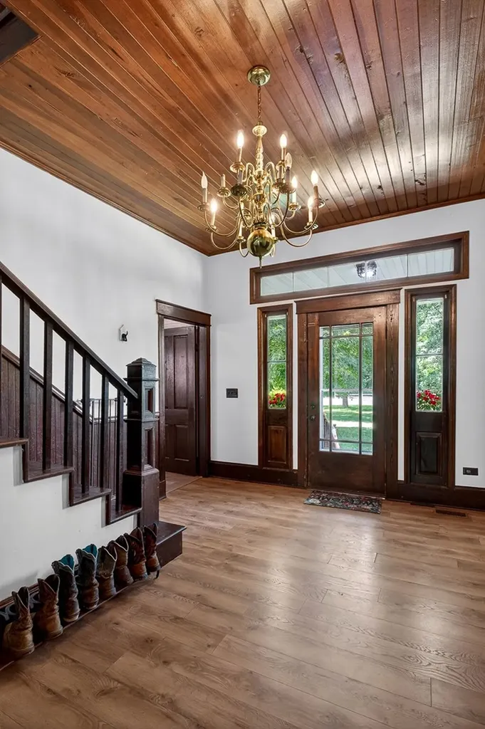 283 Hunting Creek Road Whitleyville TN 38588
