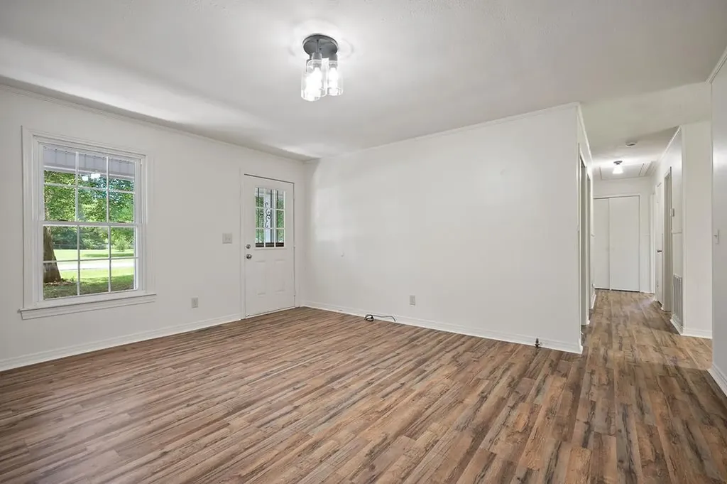 396 Jefferson Avenue Sparta TN 38583