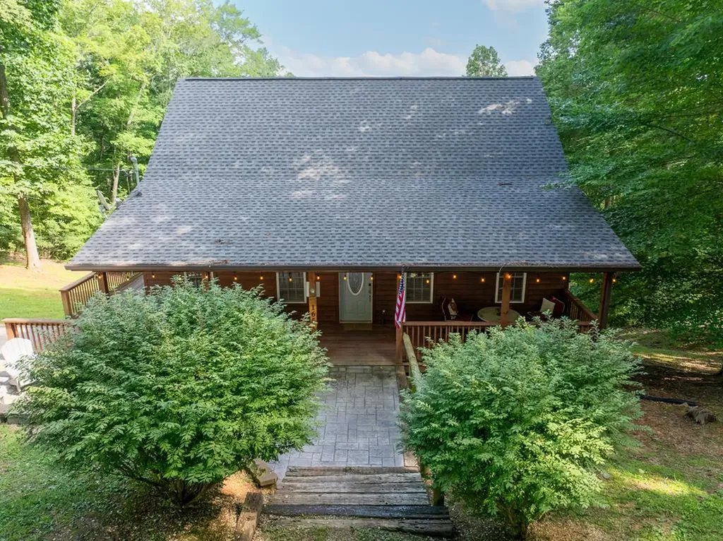 Byrdstown TN, 165 Kangaroo Ridge