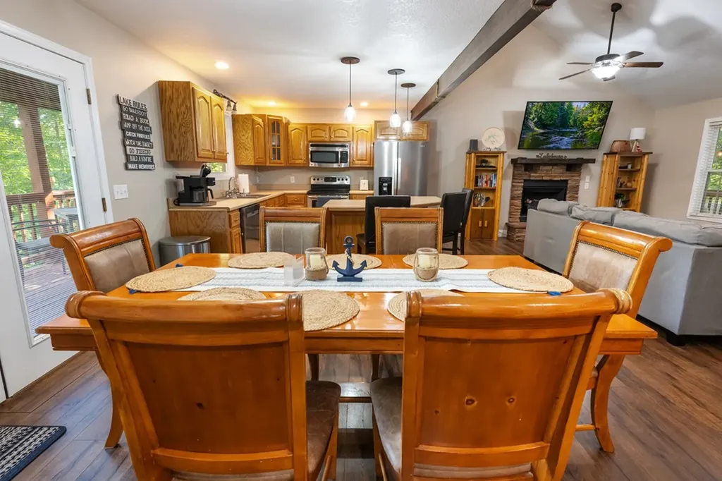 165 Kangaroo Ridge Byrdstown TN 38549