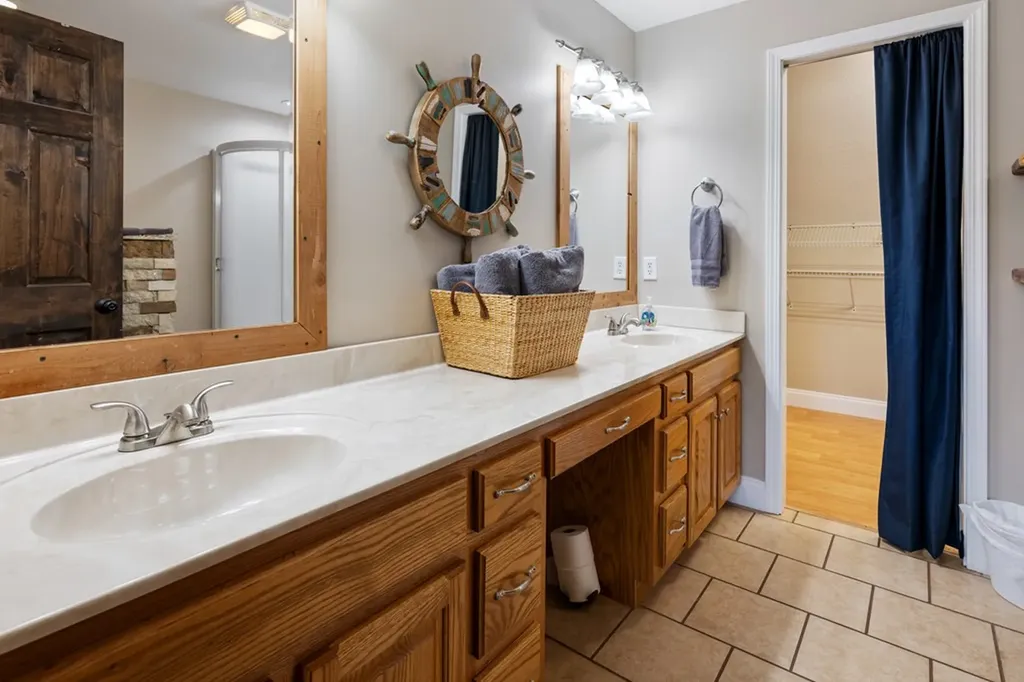 165 Kangaroo Ridge Byrdstown TN 38549