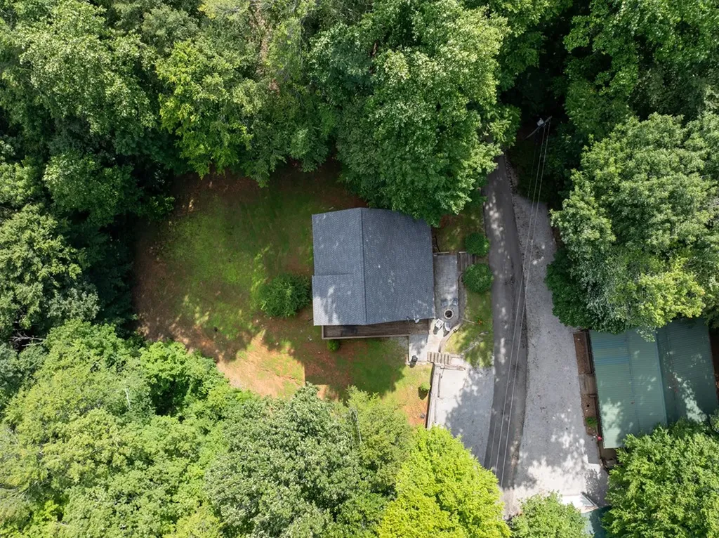 165 Kangaroo Ridge Byrdstown TN 38549