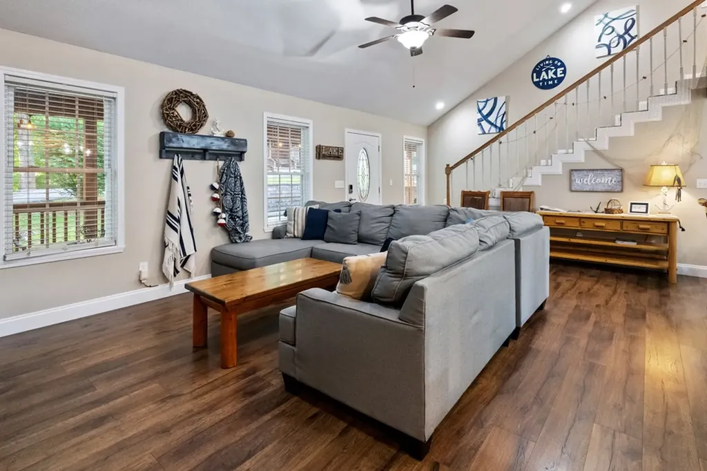 165 Kangaroo Ridge Byrdstown TN 38549