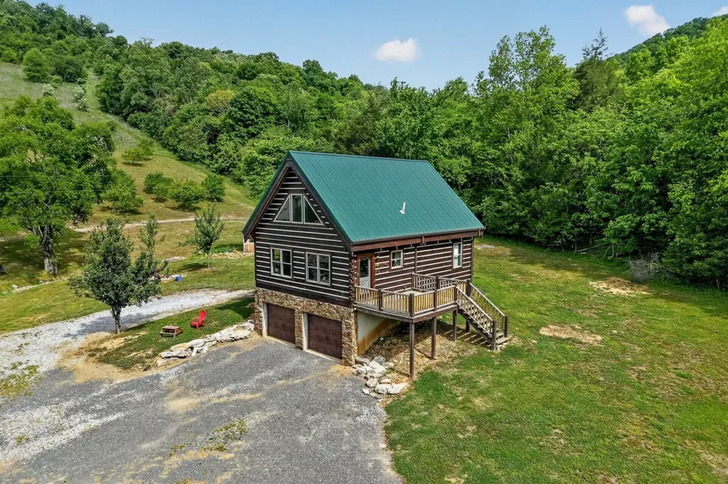 4830 Ensor Hollow Road Buffalo Valley TN 38548