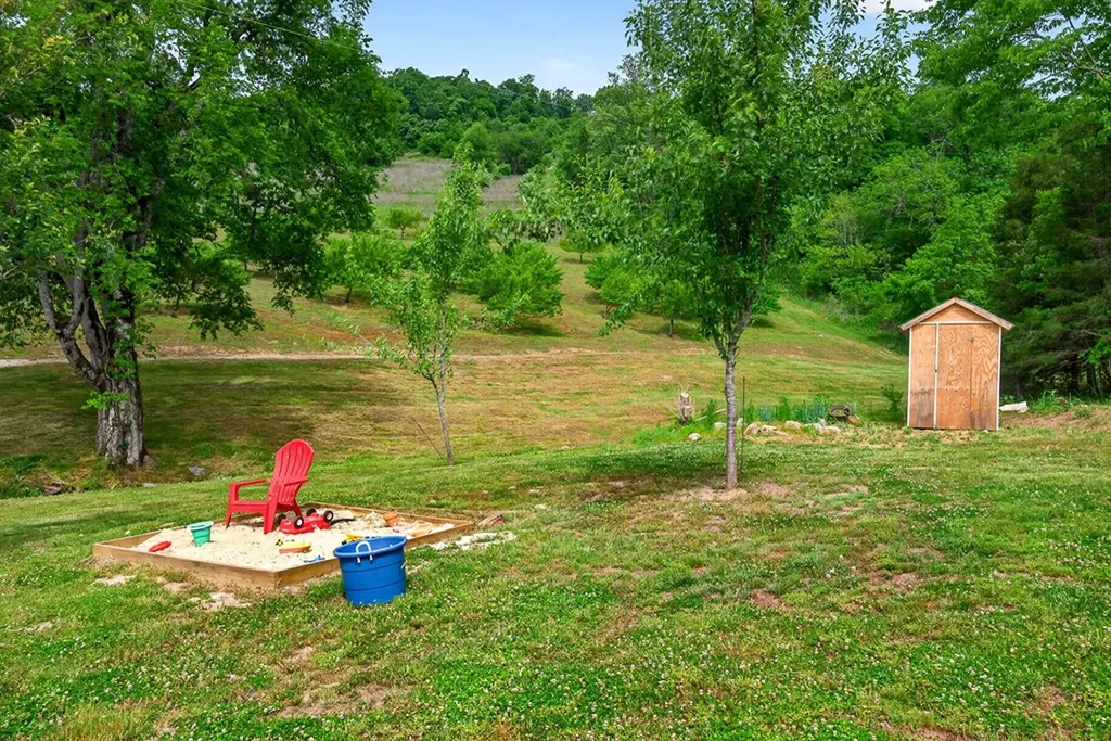 4830 Ensor Hollow Road Buffalo Valley TN 38548
