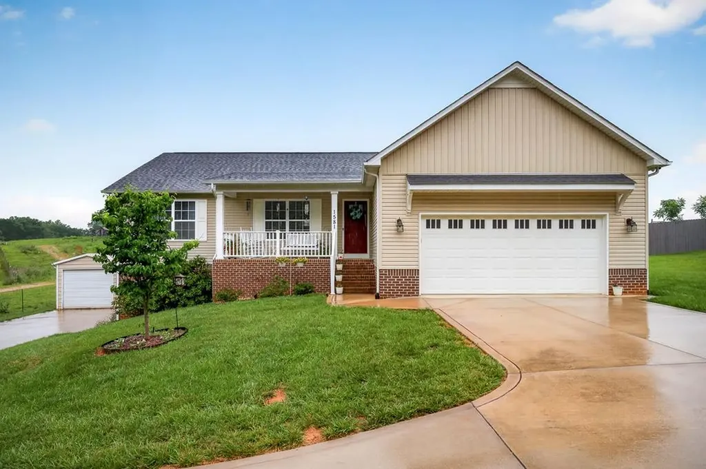 1581 Bay View Drive Cookeville TN 38506
