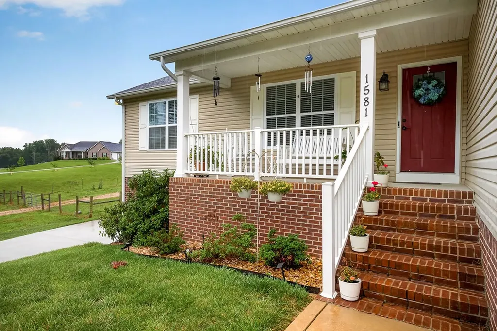 1581 Bay View Drive Cookeville TN 38506