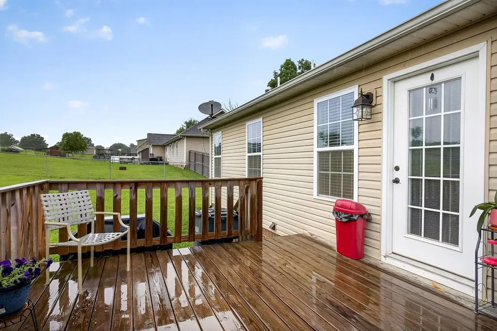 1581 Bay View Drive Cookeville TN 38506