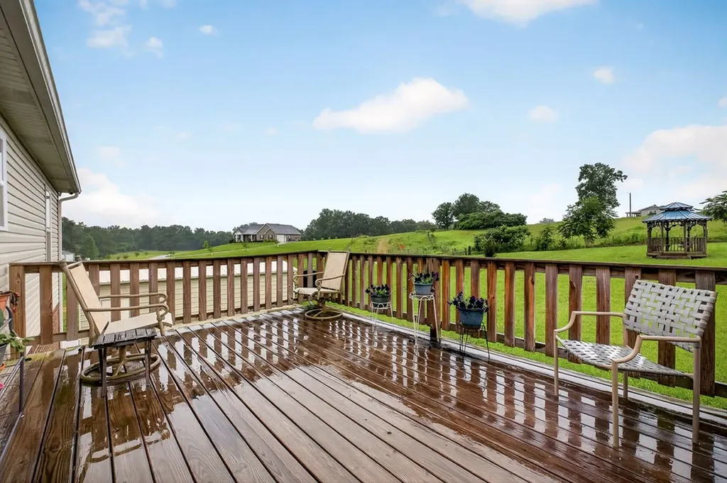 1581 Bay View Drive Cookeville TN 38506
