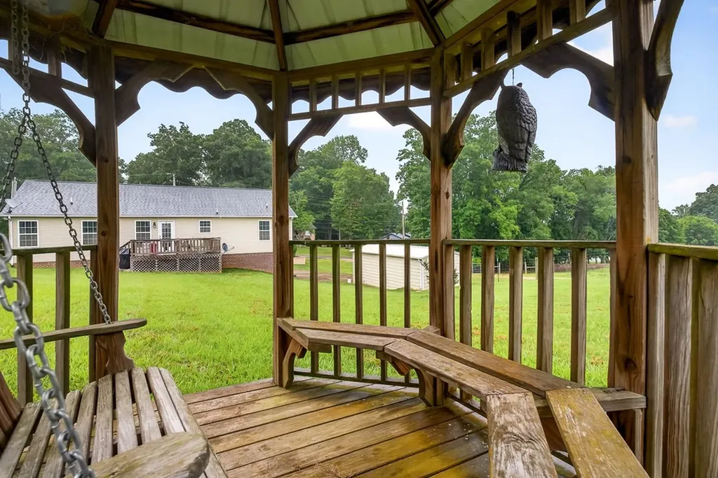 1581 Bay View Drive Cookeville TN 38506