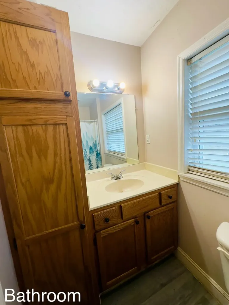 1611 Knob Creek Road Celina TN 38551