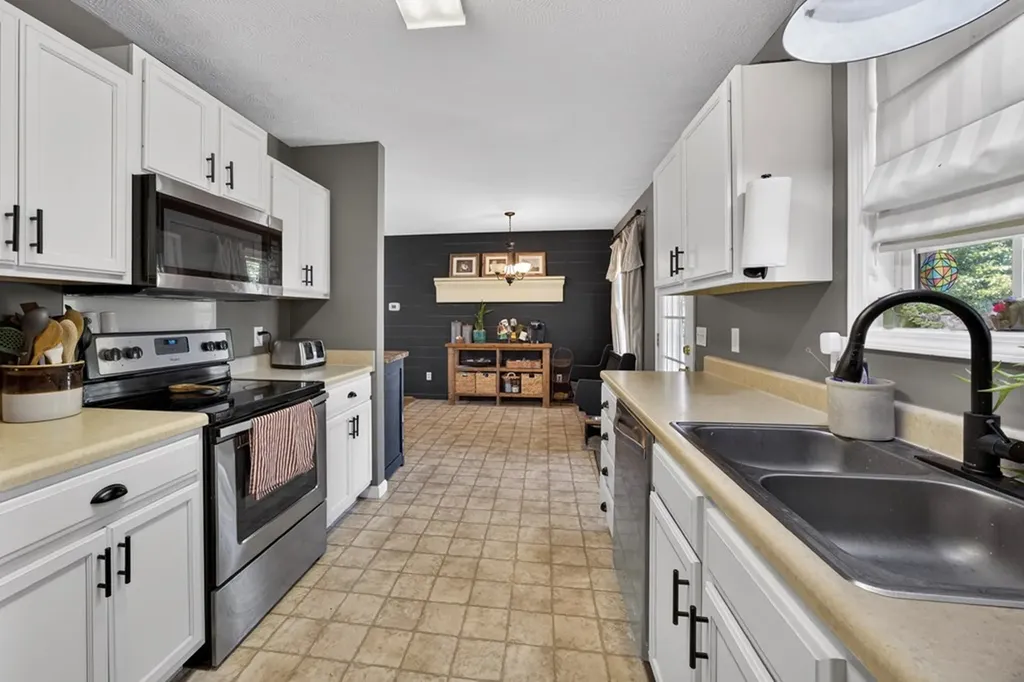 1959 Amber Meadows Road Cookeville TN 38506