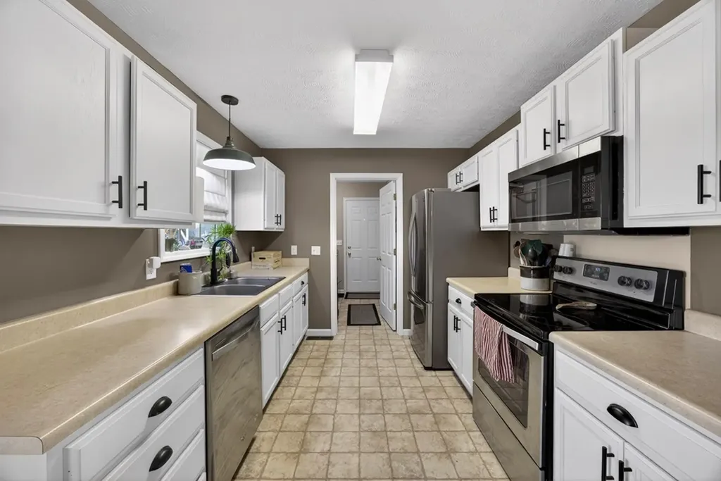 1959 Amber Meadows Road Cookeville TN 38506