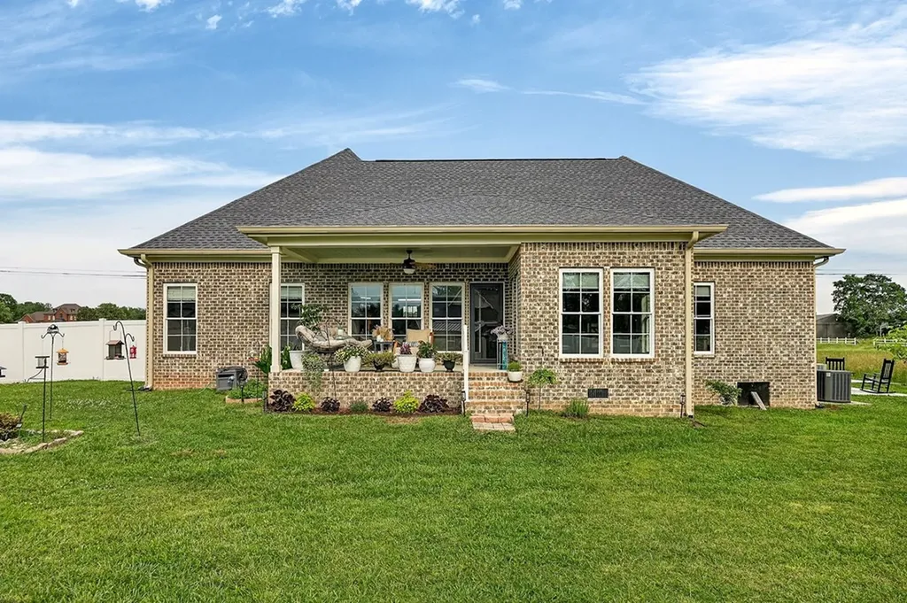 4358 Vervilla Road Morrison TN 37357