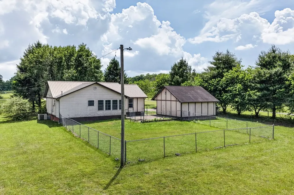 230 Amanda Drive Jamestown TN 38556