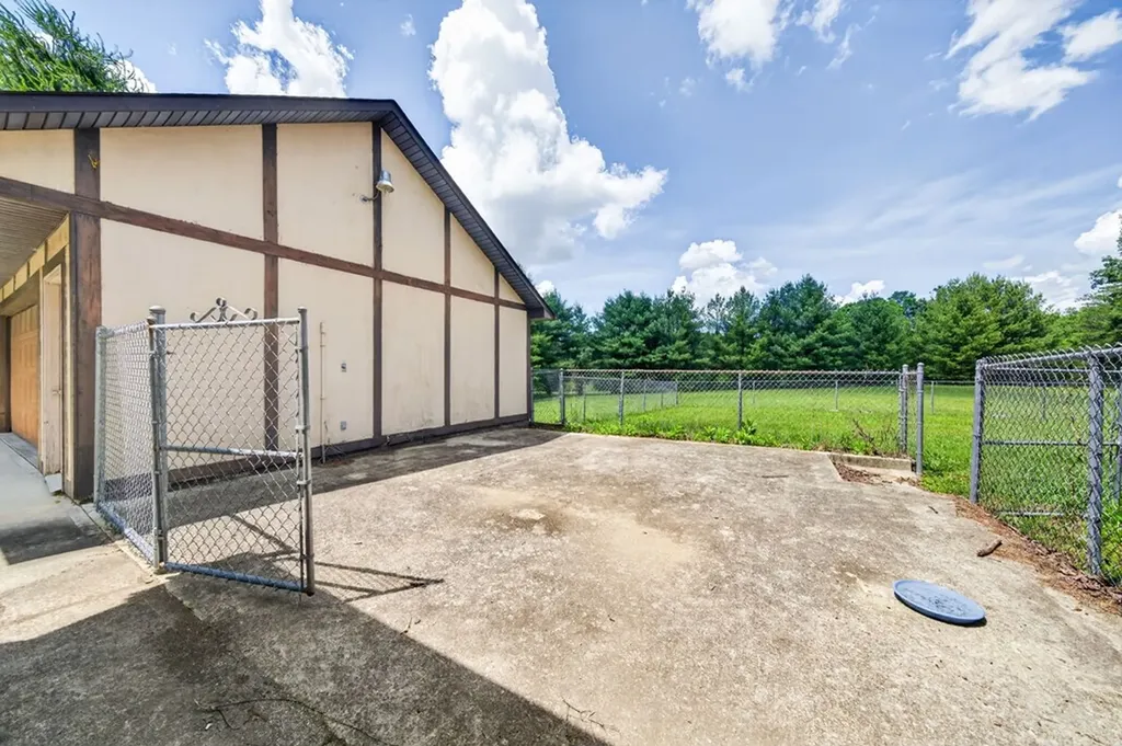 230 Amanda Drive Jamestown TN 38556