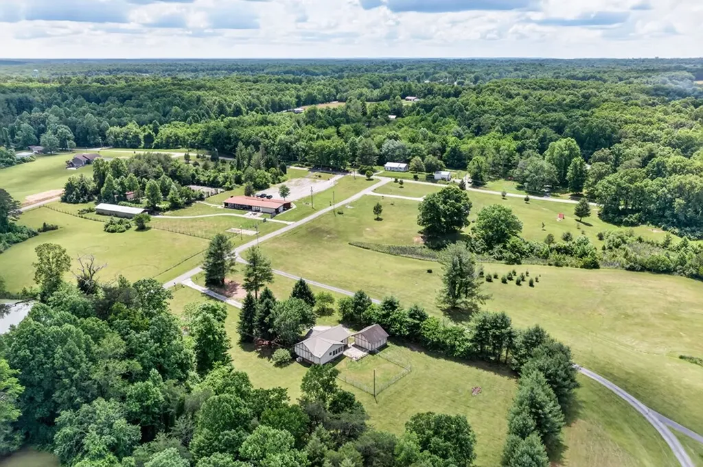230 Amanda Drive Jamestown TN 38556