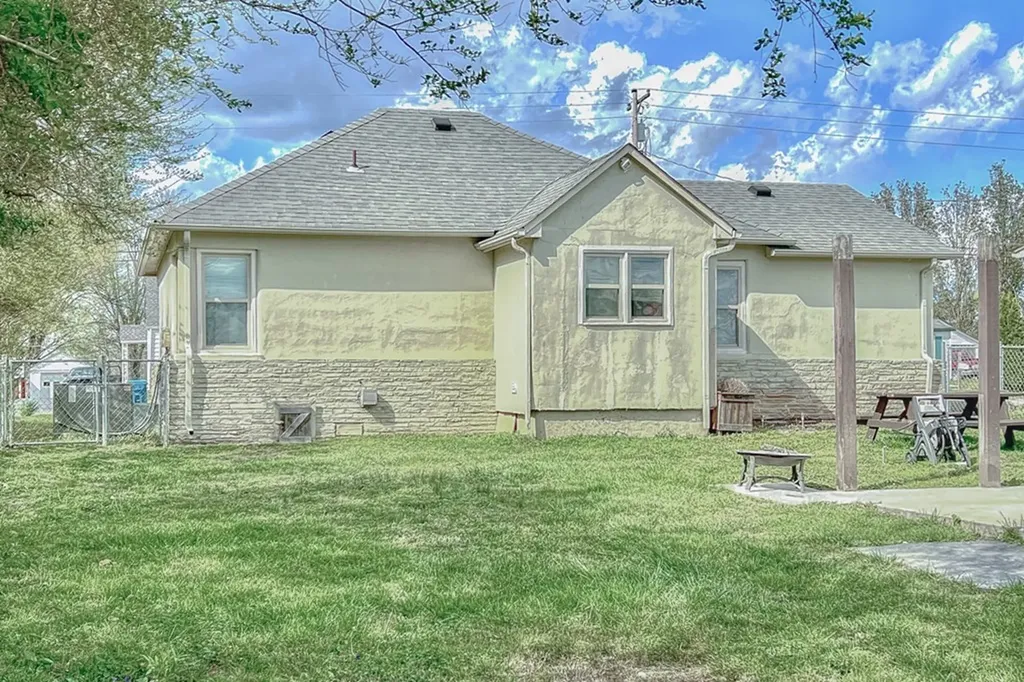 431 Elm Street Baxter TN 38544