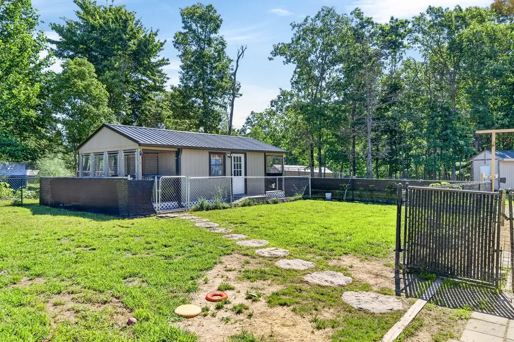 16588 Highway 70n Monterey TN 38574