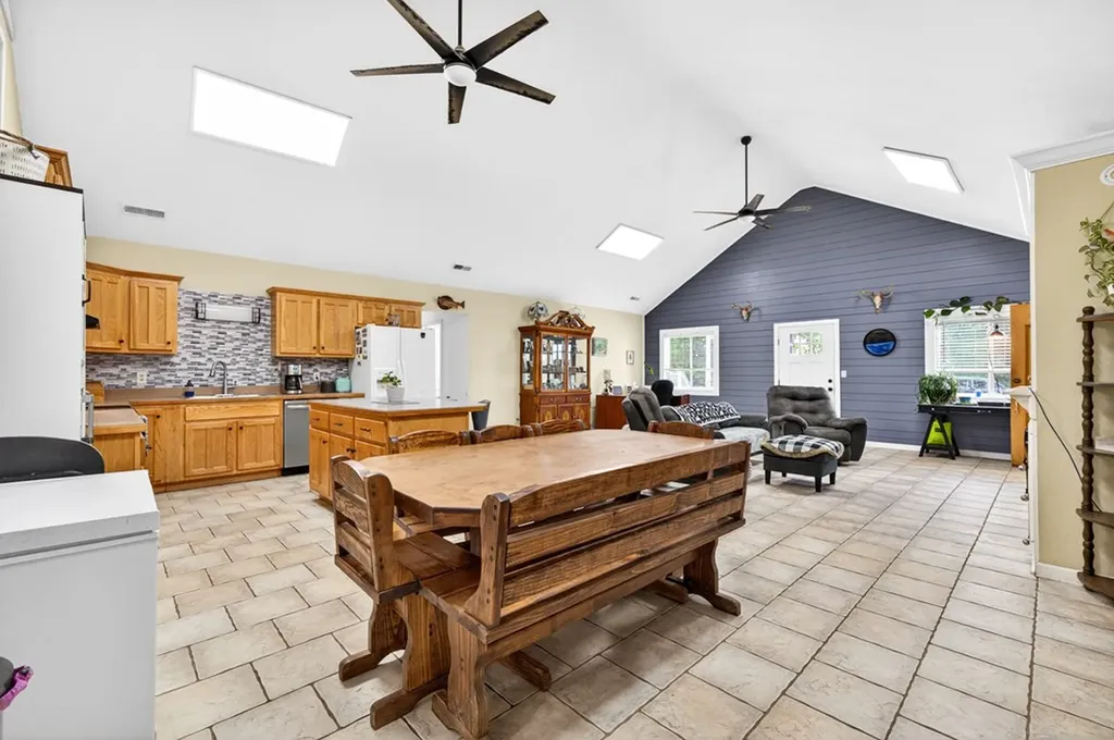 16588 Highway 70n Monterey TN 38574