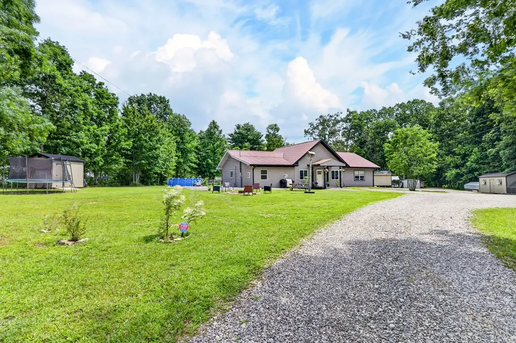 16588 Highway 70n Monterey TN 38574