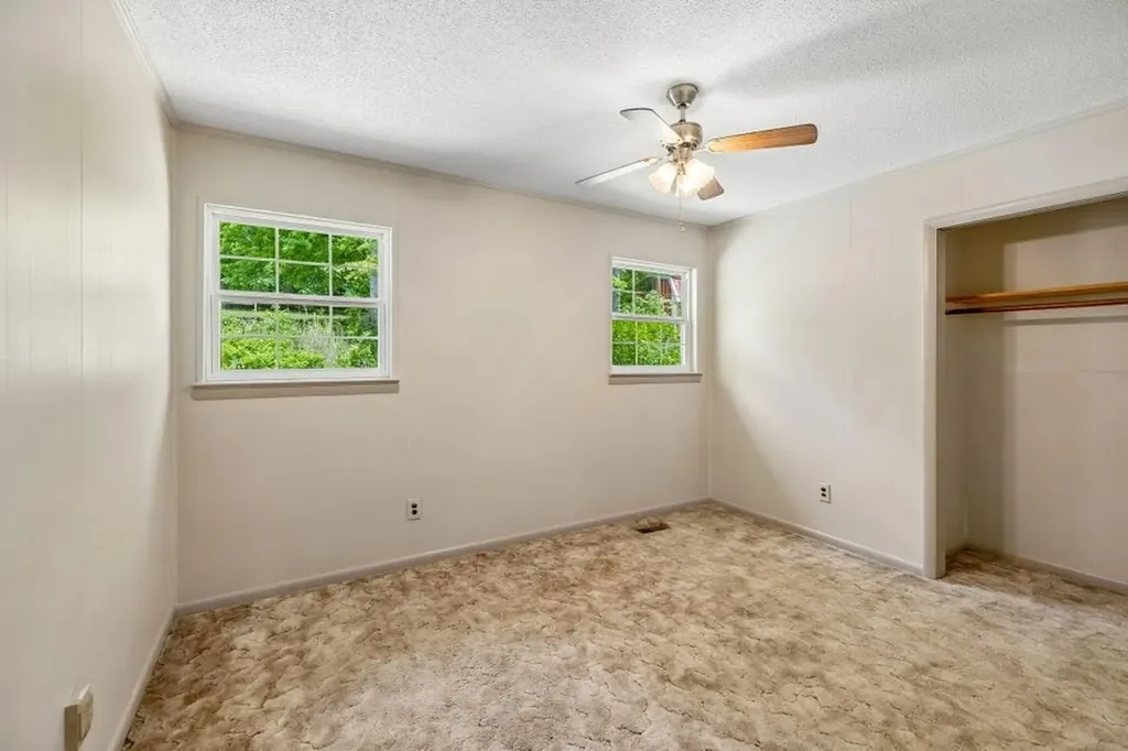 1484 Blythe Ferry Road B Dayton TN 37321