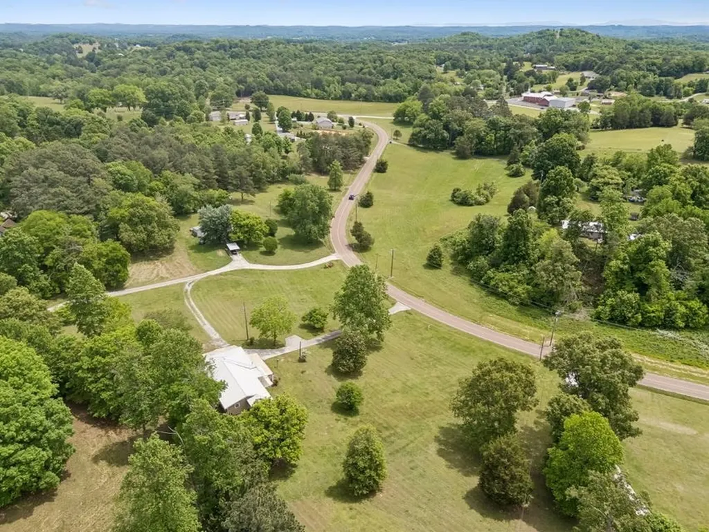 1484 Blythe Ferry Road B Dayton TN 37321