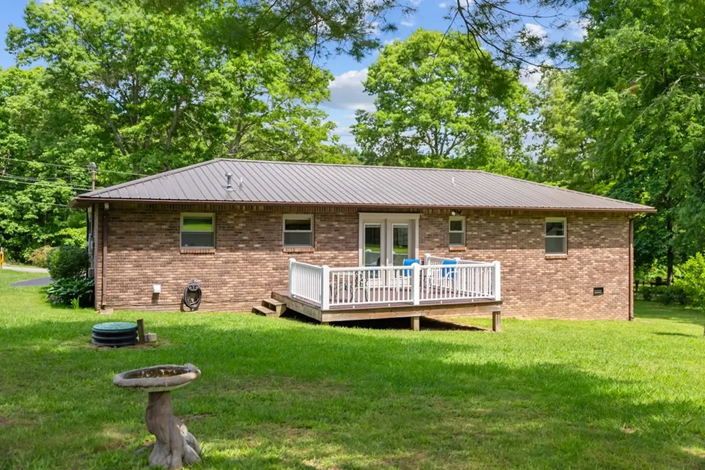 156 Pace Avenue Crossville TN 38555